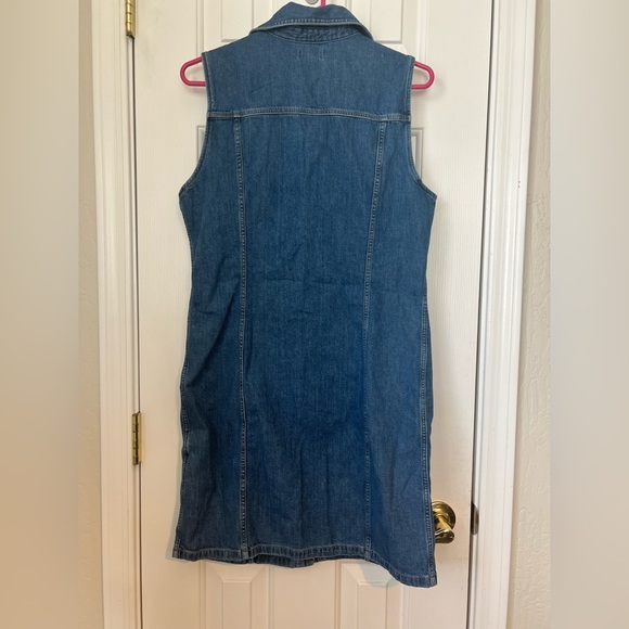 Levi’s Sleeveless Denim Shirt Dress NWT size medium - Picture 7 of 7